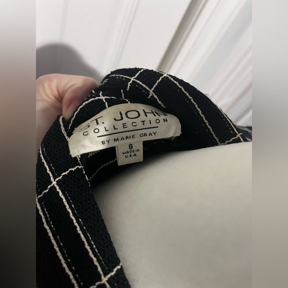 St. John Collection Windowpane Print Blazer Black/White Size 8 - Picture 2 of 3